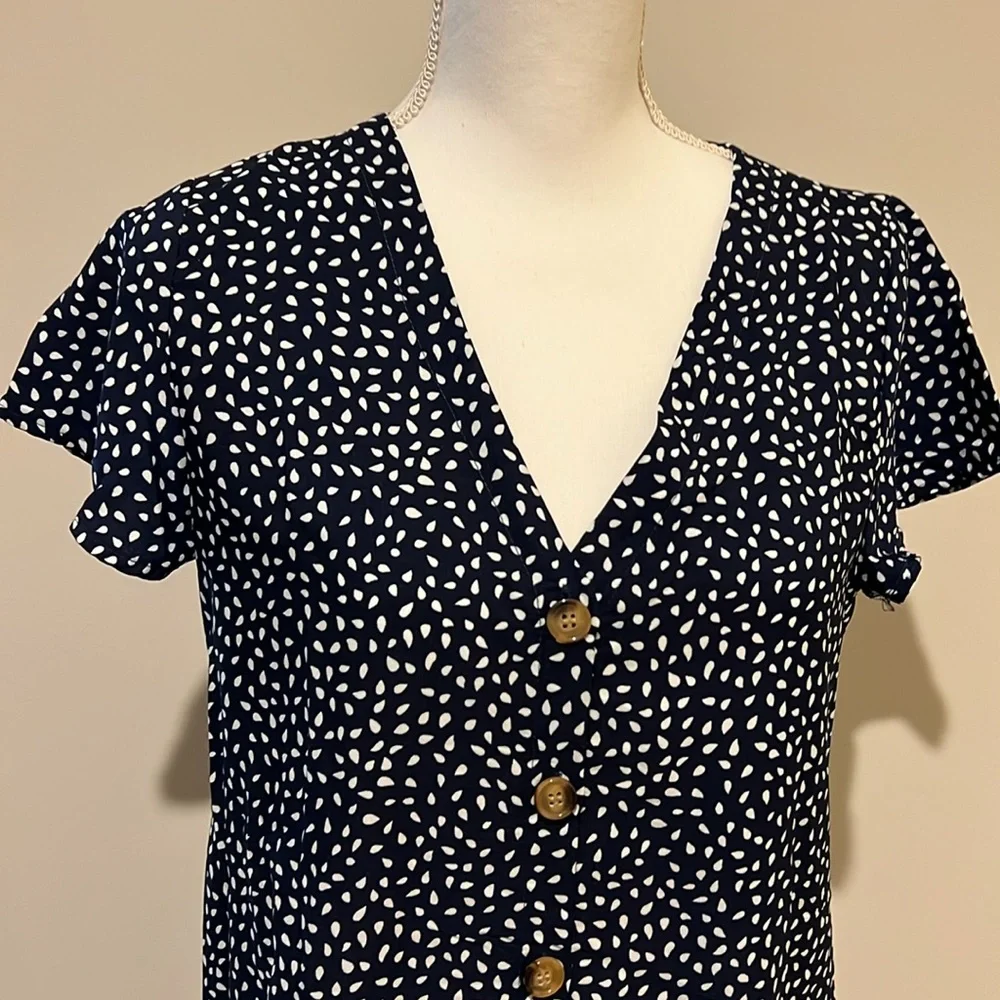 EUC Women’s Small 4 6 Black White Flowy Dress‎ Button Front Comfy Drop Dress